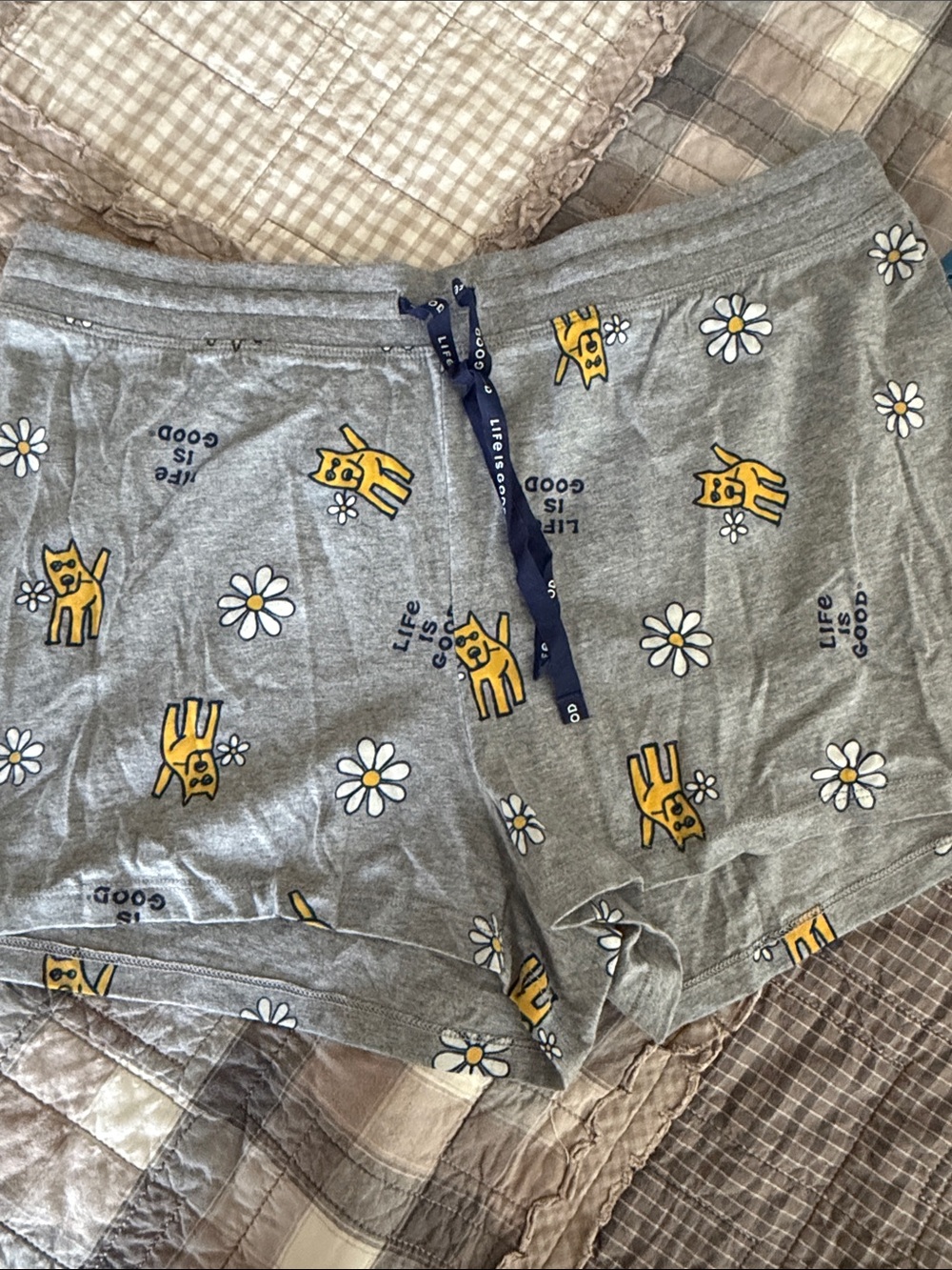 Life Is Good Gray Lounge Shorts with Yellow Cat & White Daisy Print